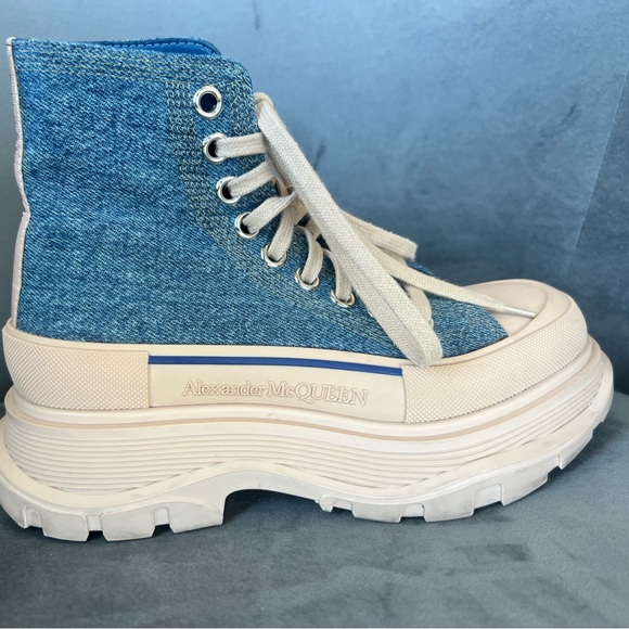 Alexander McQueen Women's Tread Slick Denim Platform Booties - Picture 5 of 13